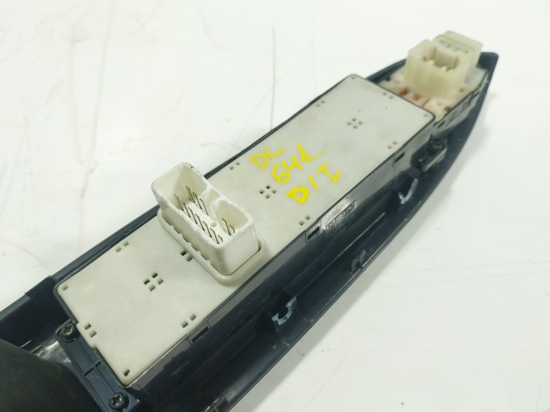 Recambio de mando elevalunas delantero izquierdo para hyundai accent (mc) 1.5 crdi cat referencia OEM IAM   