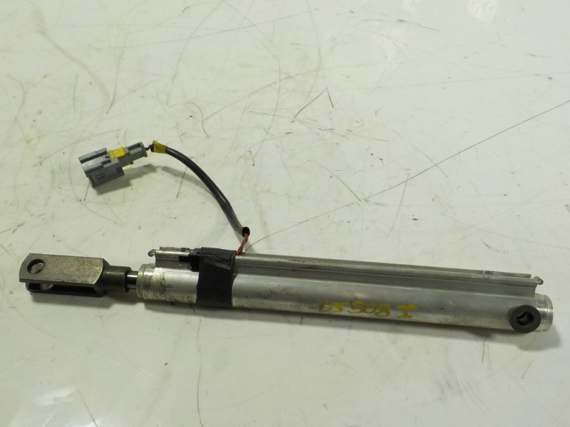 Recambio de moldura para renault megane ii coupe/cabrio 1.9 dci diesel referencia OEM IAM   