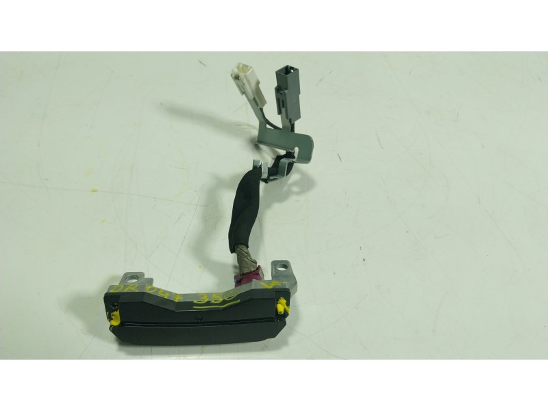 Recambio de modulo electronico para toyota land cruiser (gdj250l) 2.8 d mhev referencia OEM IAM 8647130040 8647130040A 