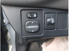 toyota yaris (_p13_) del año 2014 2