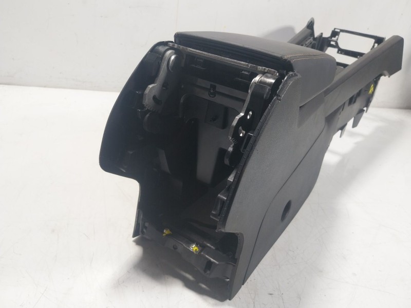 Recambio de apoyabrazos central para cupra formentor (km7, kmp) 2.0 tdi referencia OEM IAM  5FB863241B 