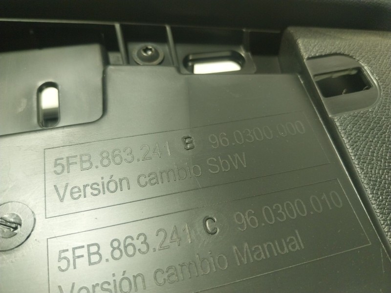 Recambio de apoyabrazos central para cupra formentor (km7, kmp) 2.0 tdi referencia OEM IAM  5FB863241B 