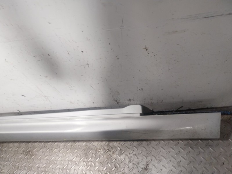 Recambio de faldon lateral para bmw 6 gran coupe (f06) 640 d referencia OEM IAM  15857711 