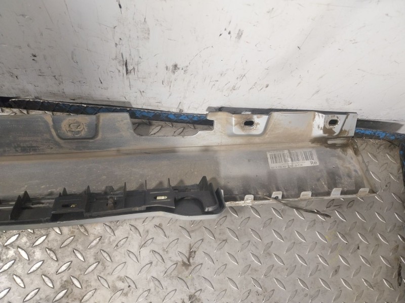 Recambio de faldon lateral para bmw 6 gran coupe (f06) 640 d referencia OEM IAM  15857711 