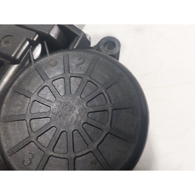 Recambio de motor elevalunas trasero derecho para mazda cx-5 (ke, gh) 2.2 d awd (ke102) referencia OEM IAM  D6515858X 