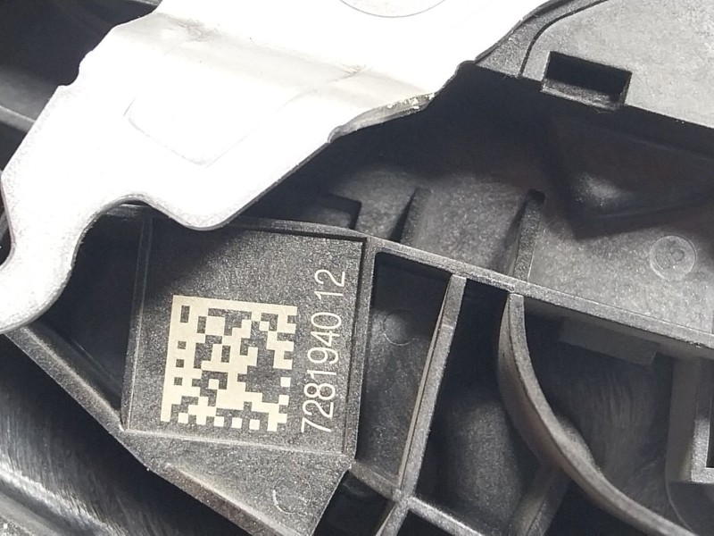 Recambio de cerradura puerta trasera derecha para bmw x1 (f48) sdrive 18 d referencia OEM IAM  728194012 