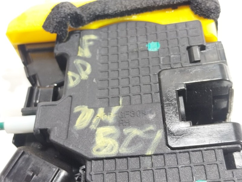 Recambio de cerradura puerta delantera derecha para hyundai i30 (gd) 1.4 crdi referencia OEM IAM  81320A6010 