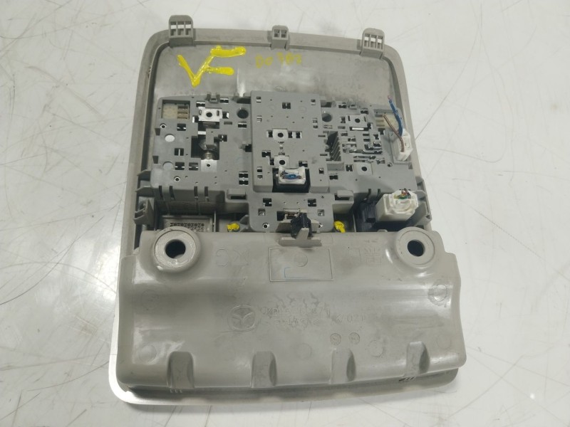 Recambio de piloto interior para mazda cx-5 (ke, gh) 2.2 d awd (ke102) referencia OEM IAM  KD4569971 