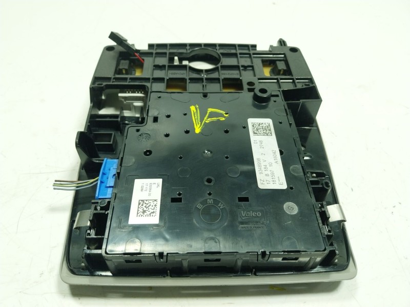 Recambio de piloto interior para bmw x1 (f48) sdrive 18 d referencia OEM IAM  934899801 