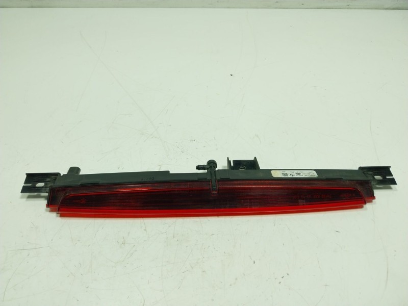 Recambio de piloto trasero central para bmw x1 (f48) sdrive 18 d referencia OEM IAM  729744611 