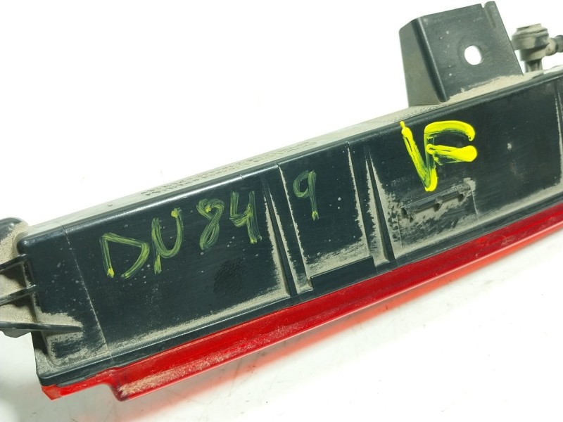 Recambio de piloto trasero central para bmw x1 (f48) sdrive 18 d referencia OEM IAM  729744611 