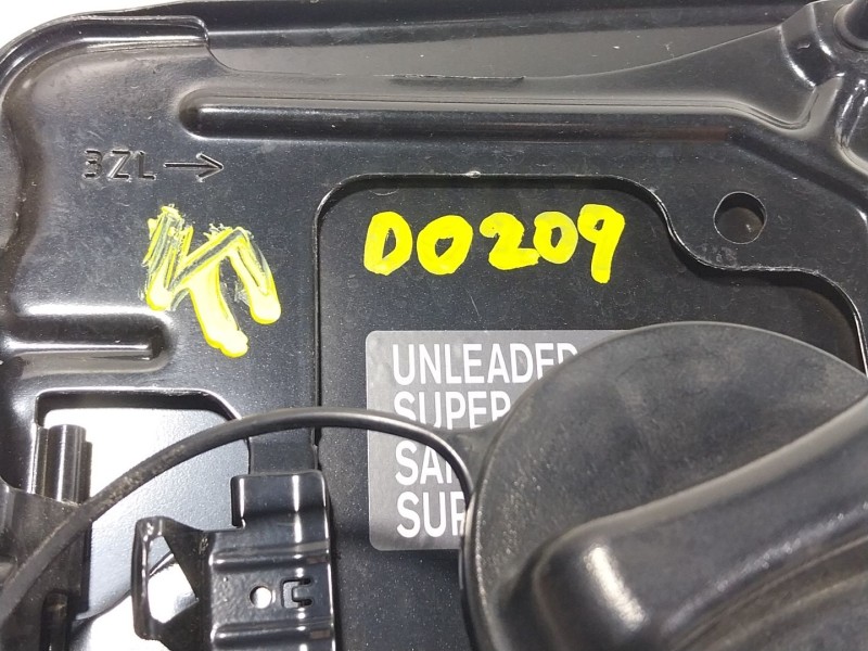 Recambio de tapa combustible para nissan pulsar hatchback (c13) 1.2 dig-t referencia OEM IAM   