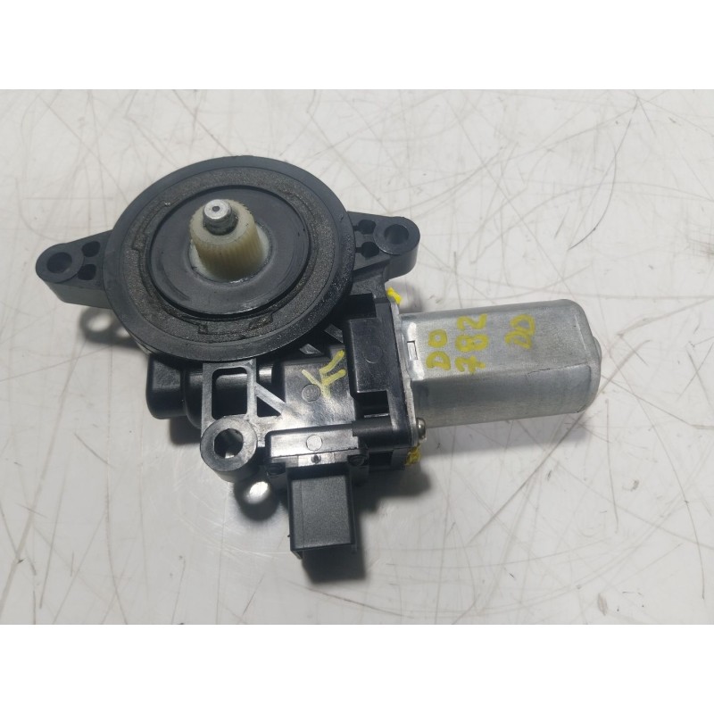 Recambio de motor elevalunas delantero derecho para mazda cx-5 (ke, gh) 2.2 d awd (ke102) referencia OEM IAM  D6515858X 