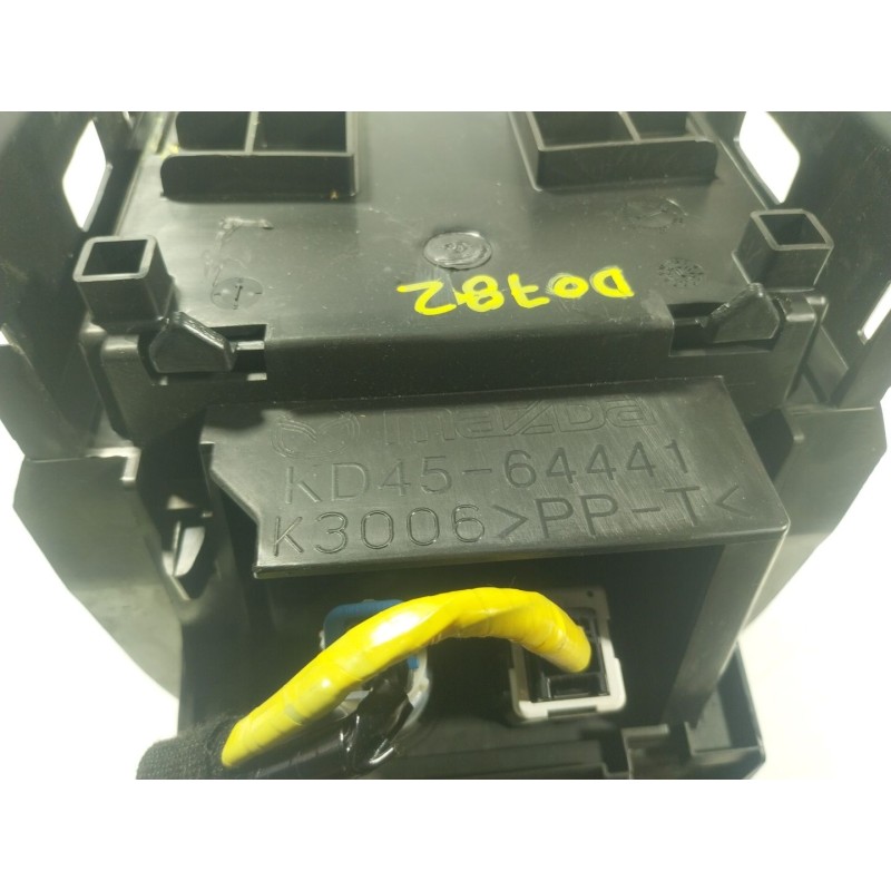 Recambio de apoyabrazos central para mazda cx-5 (ke, gh) 2.2 d awd (ke102) referencia OEM IAM  KD4564441 