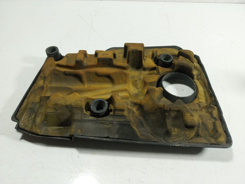 Recambio de tapa motor para hyundai i30 (gd) 1.4 crdi referencia OEM IAM   