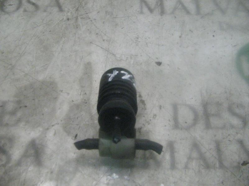 Recambio de bomba limpia para volkswagen polo berlina (6n1) básico referencia OEM IAM   