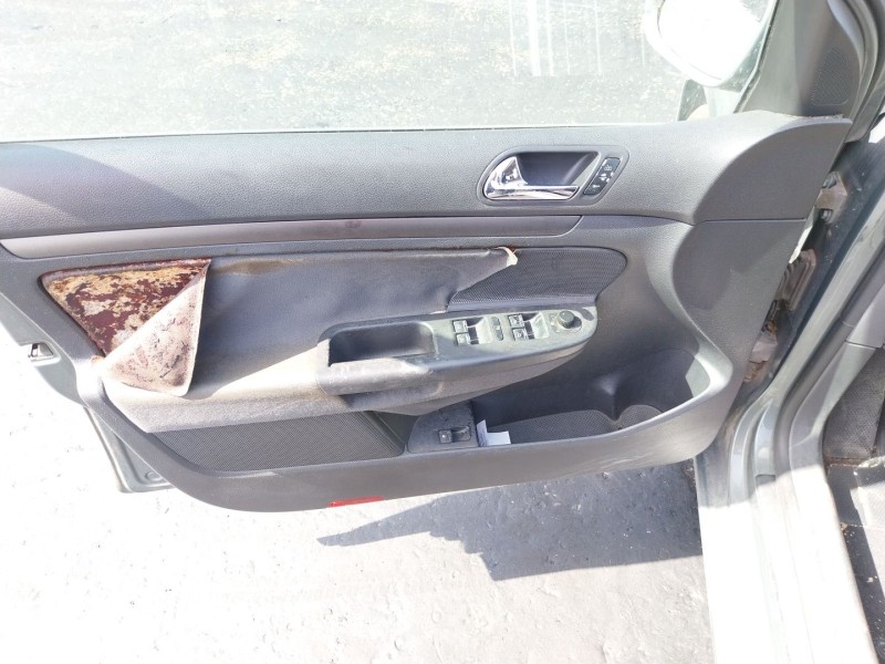 volkswagen golf v (1k1) del año 2004