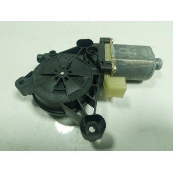 MOTOR ELEVALUNAS DELANTERO DERECHO 5Q0959802C 5Q0959802 