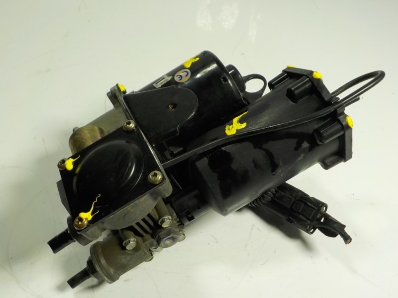 Recambio de bomba suspension para land rover range rover sport v6 td hse referencia OEM IAM RQG500090  