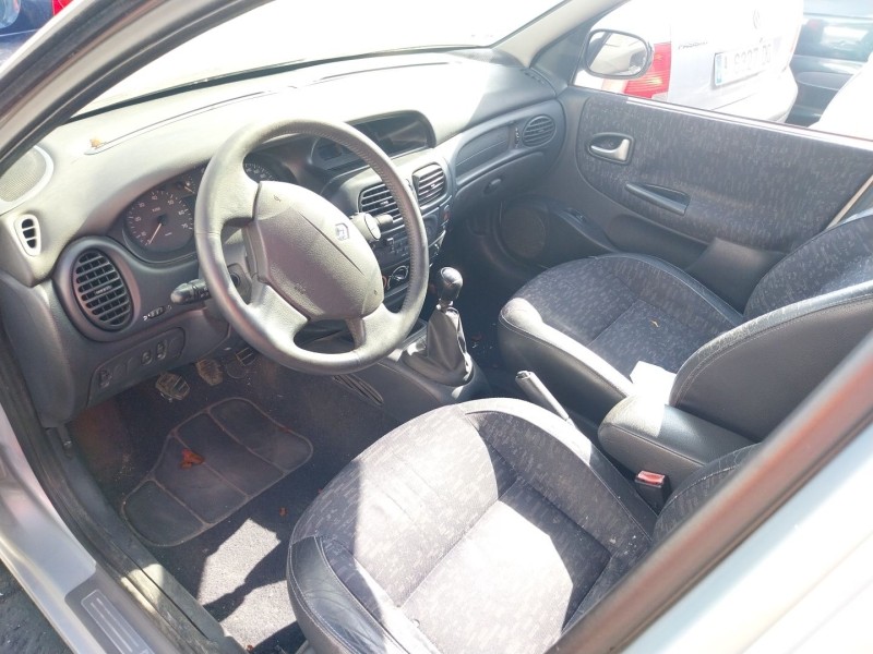 renault megane i classic (la0/1_) del año 2002