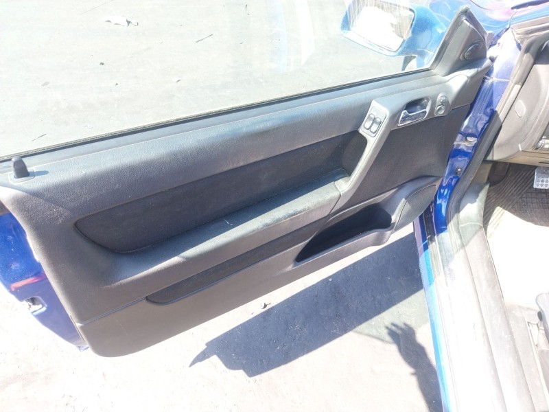 opel astra g coupé (t98) del año 2002