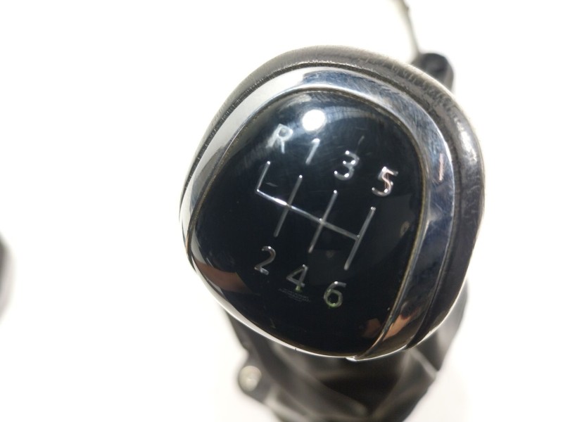 Recambio de palanca cambio para nissan pulsar hatchback (c13) 1.2 dig-t referencia OEM IAM  341013ZV0A 