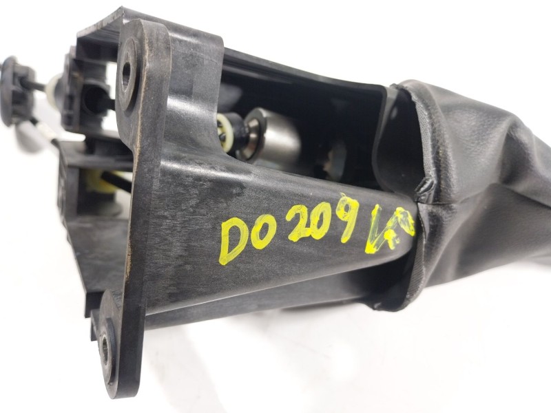 Recambio de palanca cambio para nissan pulsar hatchback (c13) 1.2 dig-t referencia OEM IAM  341013ZV0A 