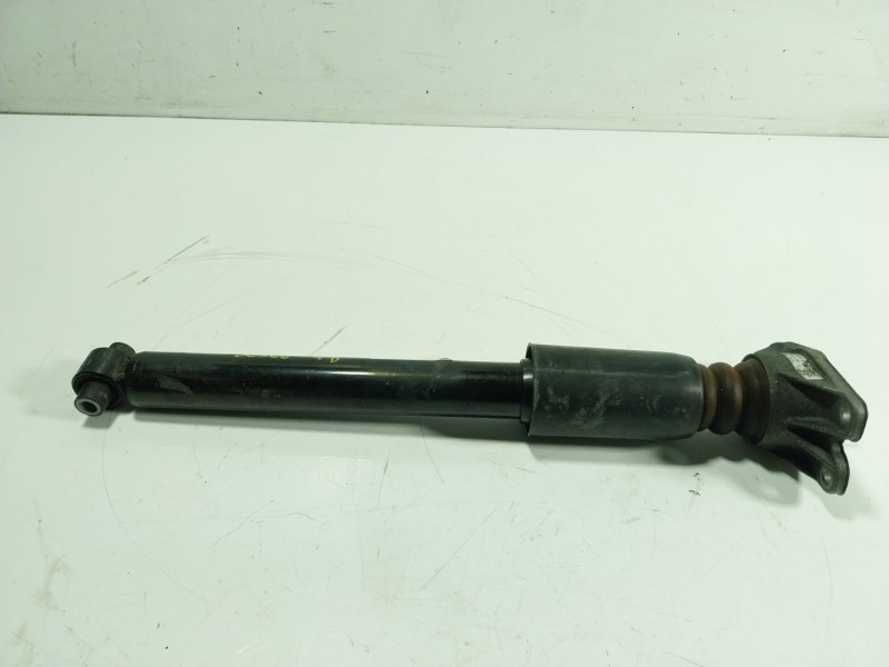 Recambio de amortiguador trasero derecho para bmw 1 (f20) 116 d referencia OEM IAM  688383902 
