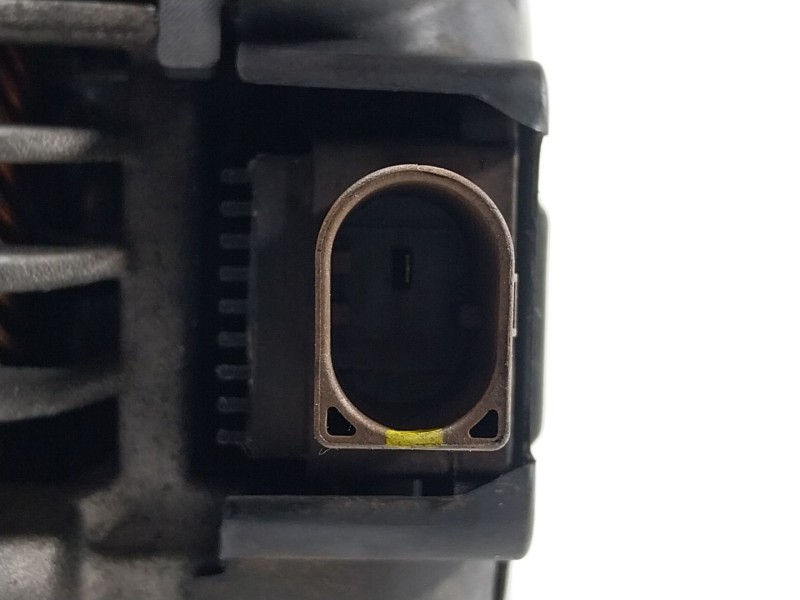 Recambio de alternador para hyundai i30 (gd) 1.4 crdi referencia OEM IAM  373002A750 