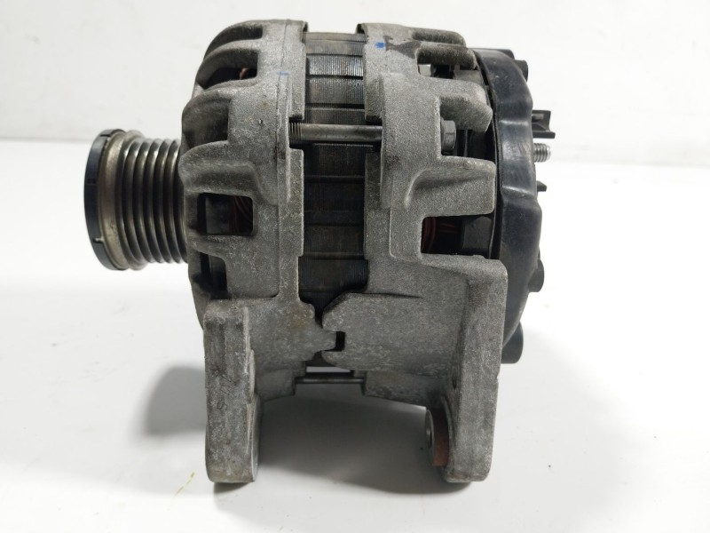 Recambio de alternador para skoda fabia iii (nj3) 1.0 tsi referencia OEM IAM  04C903023J 