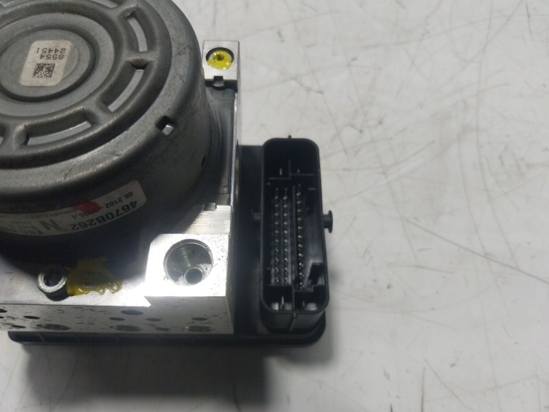 Recambio de abs para mitsubishi asx (ga_w_) 1.6 mivec (ga1w) referencia OEM IAM 4670B263 4670B262 