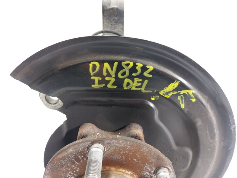 Recambio de mangueta delantera izquierda para nissan juke (f15) 1.2 dig-t referencia OEM IAM   