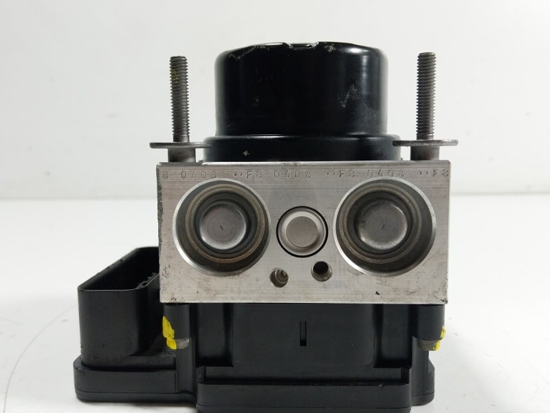 Recambio de abs para toyota yaris 1.0 cat referencia OEM IAM  445400D020 