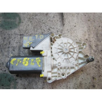 MOTOR ELEVALUNAS TRASERO DERECHO 