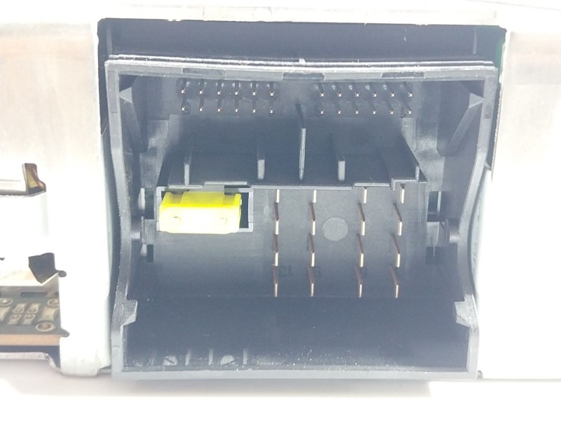 Recambio de sistema audio / radio cd para bmw 1 (f20) 116 d referencia OEM IAM  929926401 