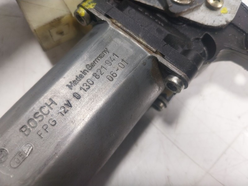 Recambio de elevalunas delantero izquierdo para mercedes-benz vito (w639) basic, combi 2.1 cdi cat referencia OEM IAM  013082194