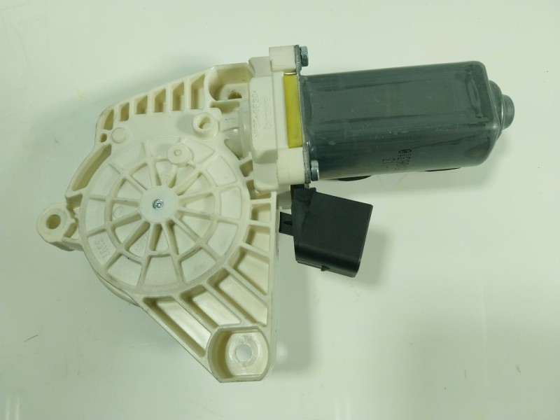 Recambio de motor elevalunas trasero izquierdo para mercedes-benz cla shooting brake (x117) cla 220 cdi / d (117.903) referencia