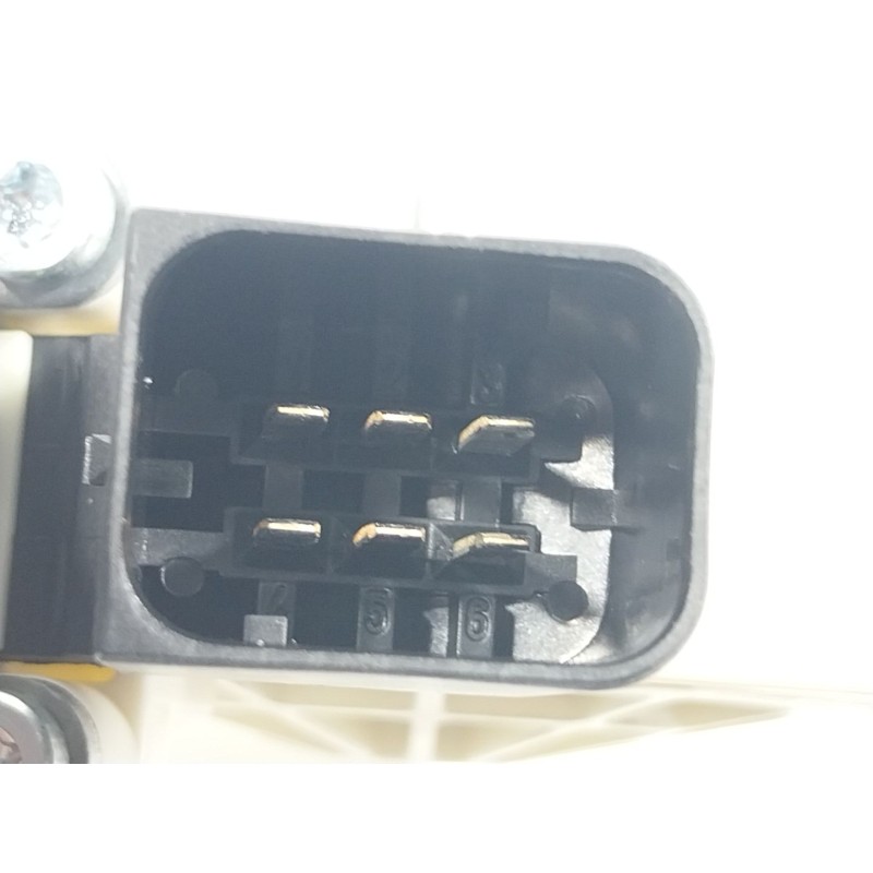 Recambio de motor elevalunas trasero izquierdo para mercedes-benz cla shooting brake (x117) cla 220 cdi / d (117.903) referencia