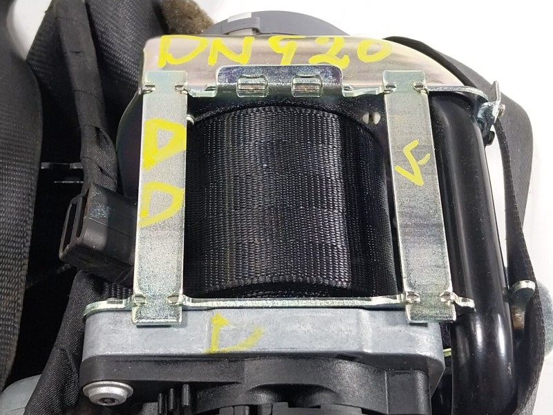 Recambio de cinturon seguridad delantero derecho para volvo v60 i (155) d3 referencia OEM IAM  3981843 