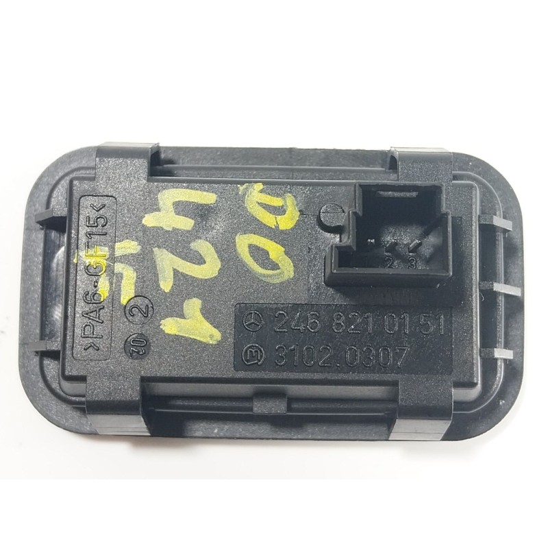 Recambio de pulsador maletero / porton para mercedes-benz cla shooting brake (x117) cla 220 cdi / d (117.903) referencia OEM IAM