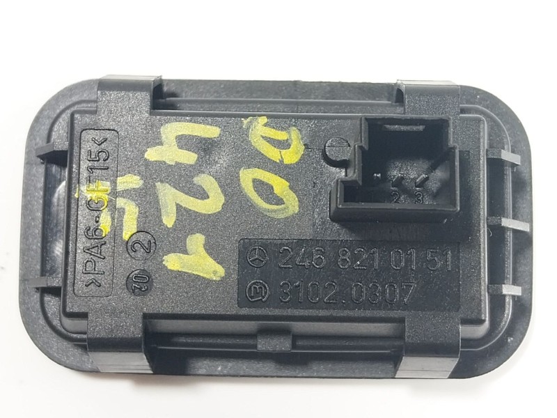 Recambio de pulsador maletero / porton para mercedes-benz cla shooting brake (x117) cla 220 cdi / d (117.903) referencia OEM IAM
