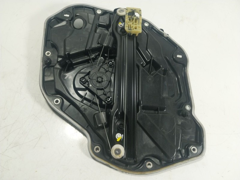 Recambio de elevalunas trasero derecho para bmw 1 (f40) 118 d referencia OEM IAM  5A02FA801 