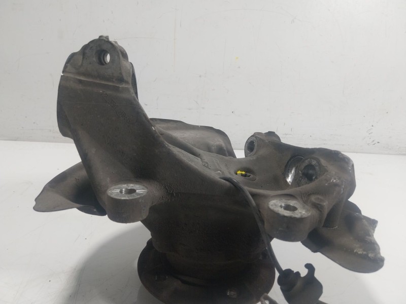 Recambio de mangueta delantera izquierda para bmw 1 (f20) 116 d referencia OEM IAM 31216792285  