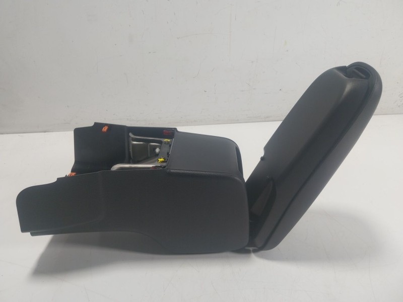 Recambio de apoyabrazos central para toyota yaris cross (mxp_) 1.5 hybrid (mxpj10) referencia OEM IAM  58901K0020 