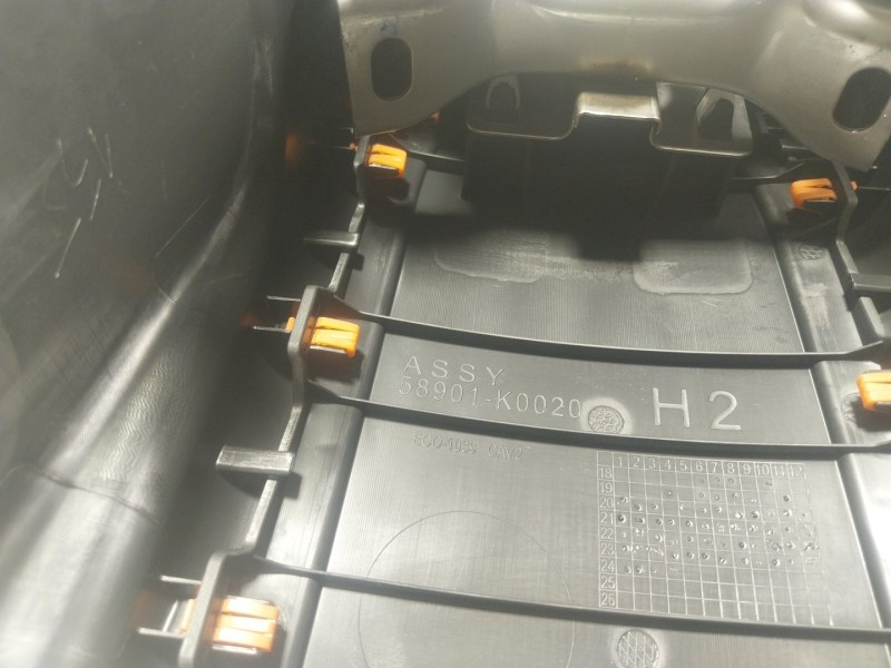 Recambio de apoyabrazos central para toyota yaris cross (mxp_) 1.5 hybrid (mxpj10) referencia OEM IAM  58901K0020 