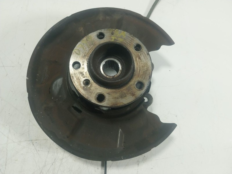 Recambio de mangueta trasera izquierda para bmw 1 (f20) 116 d referencia OEM IAM 33326792515  
