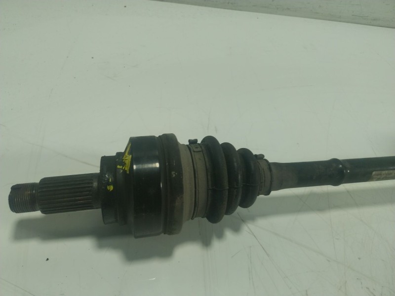 Recambio de transmision trasera izquierda para bmw 1 (f20) 116 d referencia OEM IAM 33207624205 7624205AI02 