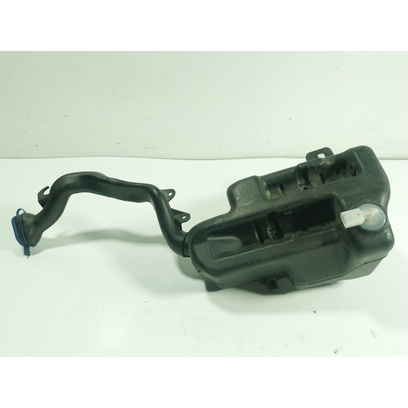 Recambio de deposito limpia para mercedes-benz cla shooting brake (x117) cla 220 cdi / d (117.903) referencia OEM IAM  A24686902