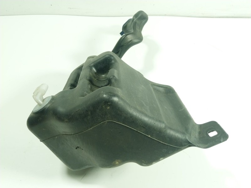 Recambio de deposito limpia para mercedes-benz cla shooting brake (x117) cla 220 cdi / d (117.903) referencia OEM IAM  A24686902