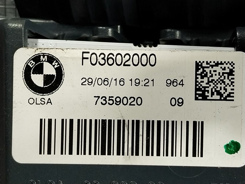 Recambio de piloto trasero derecho interior para bmw 1 (f20) 116 d referencia OEM IAM 63217359020 735902009 